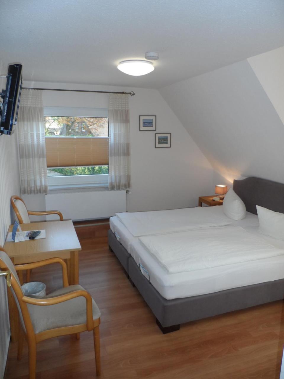 Hotel Waldquelle Aurich Exterior photo